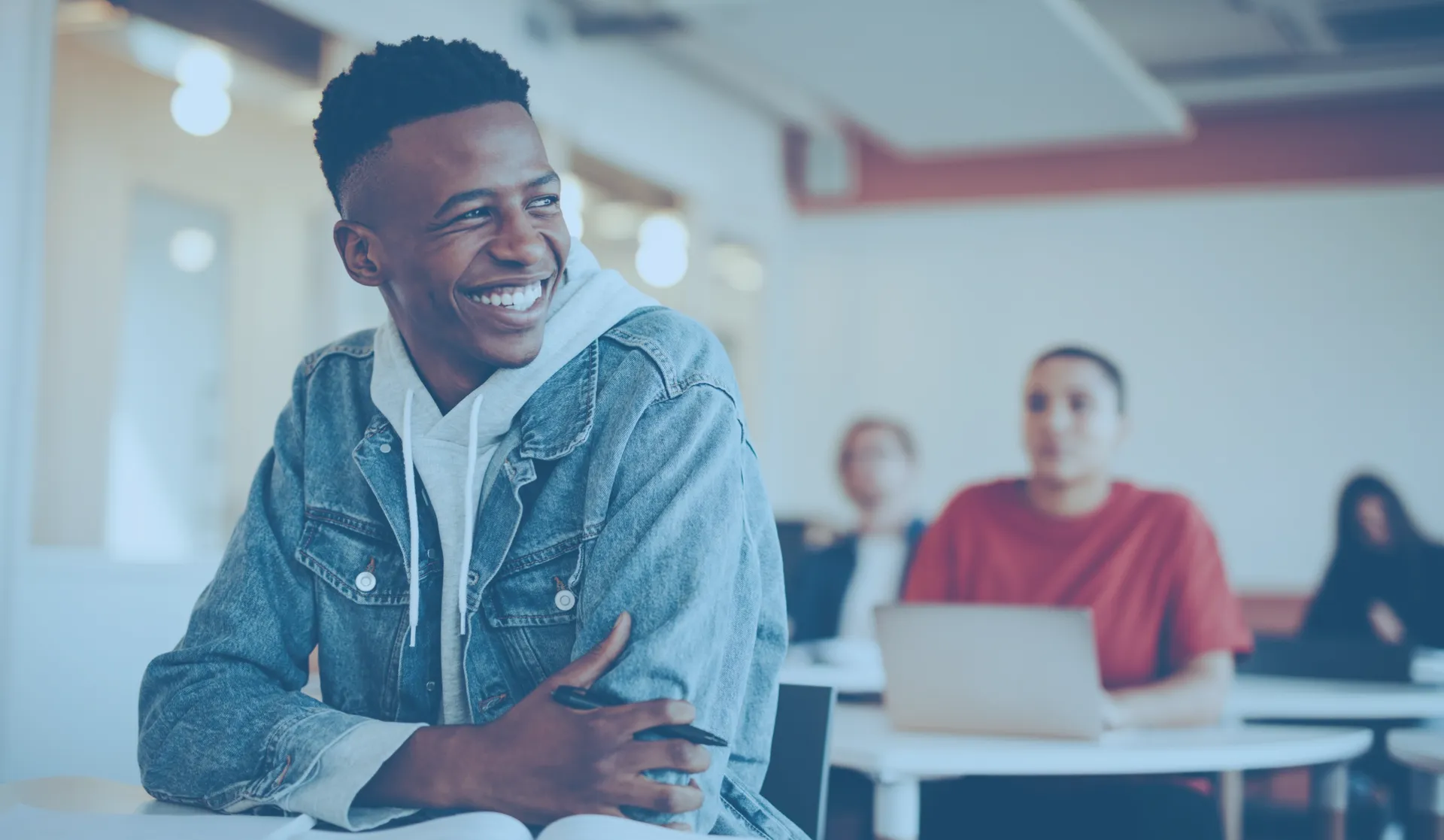 Which LMS Migration Strategy Is Better? Bulk vs. Automated